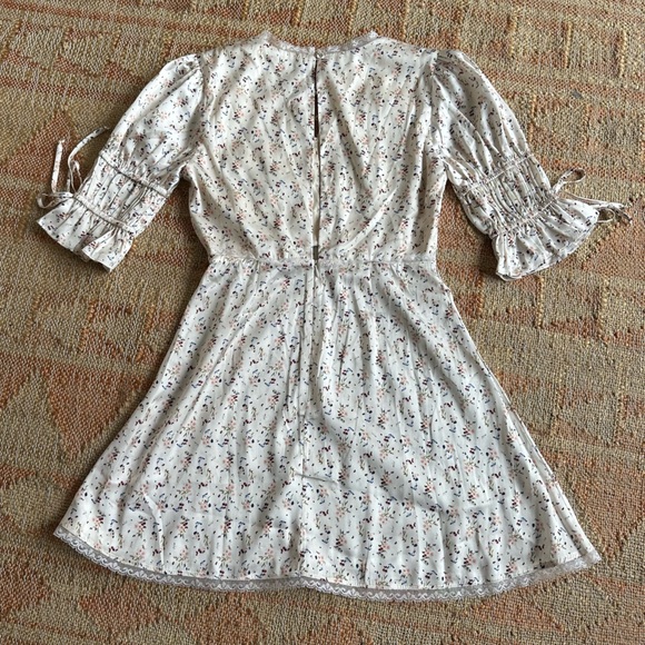 Tularosa Satin Floral Cream Mini Dress - Picture 6 of 11